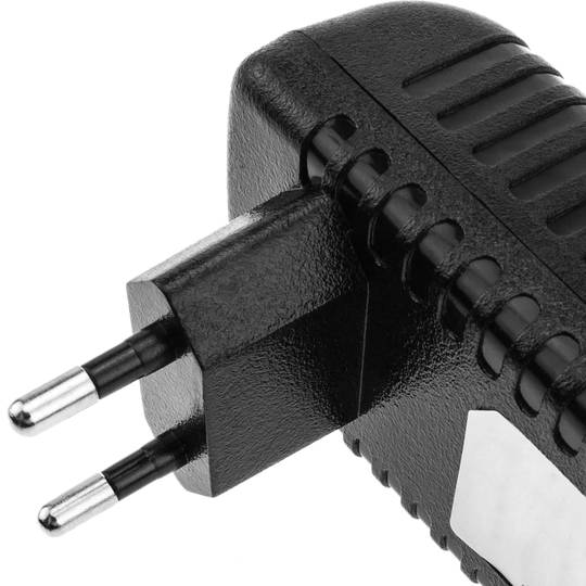 Adattatore di alimentazione compatto da 220 VAC a 9 VDC e 2 A