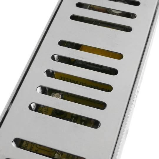 Source d'alimentation industrielle 12VDC 8.3A. Mesures 47 x 187 x 37 mm