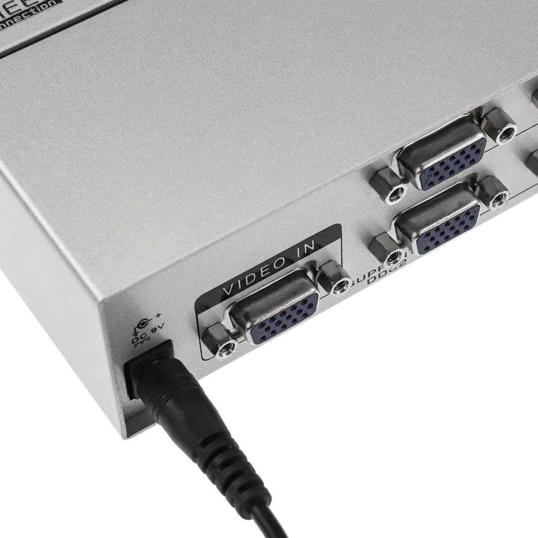 VGA 250 MHz 8-poorts videoversterker
