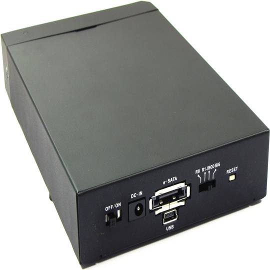 Disk Array SATA-HDD (2xHDD 2.05 in Bay 3.5 + External Box)