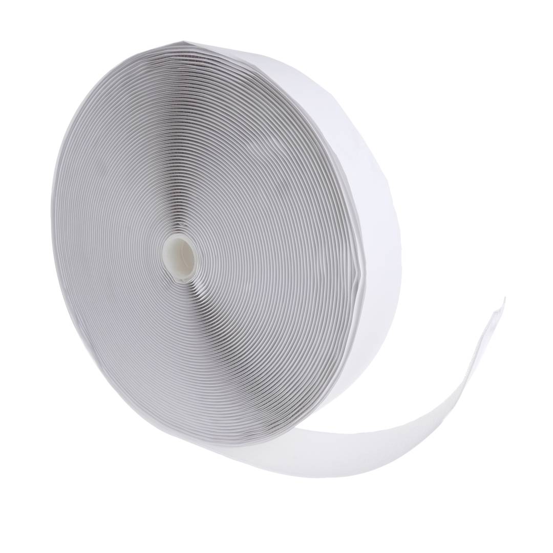 Szpula z taśmą samoprzylepną o wymiarach 50 mm x 25 m białej powierzchni haka