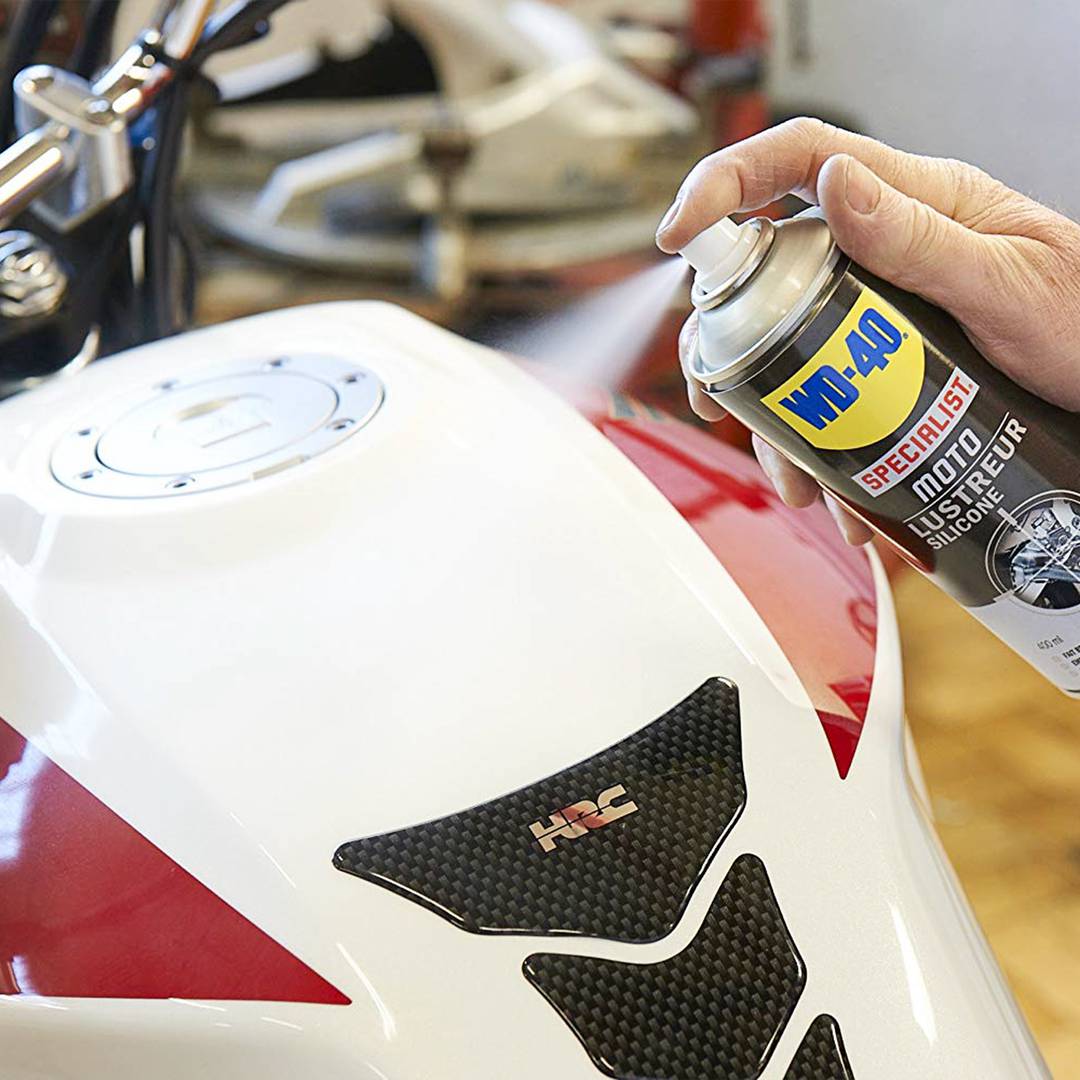 Abrillantador de silicona SPECIALIST MOTORBIKE 400 ml
