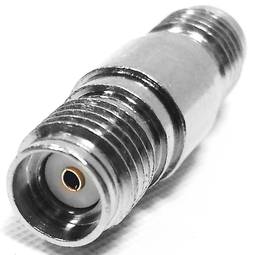 SMA-Female Adapter/RSMA-Female