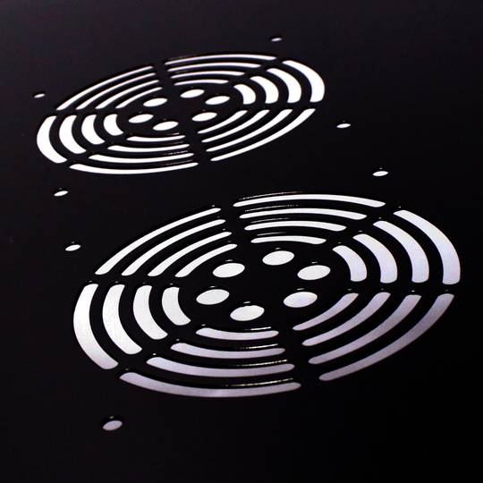 Server rack cabinet 19 inch 18U 600x600x900mm swivel wallmount SOHORack by RackMatic