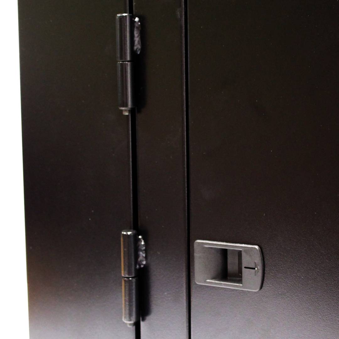 Server rack cabinet 19 inch 18U 600x600x900mm swivel wallmount SOHORack by RackMatic