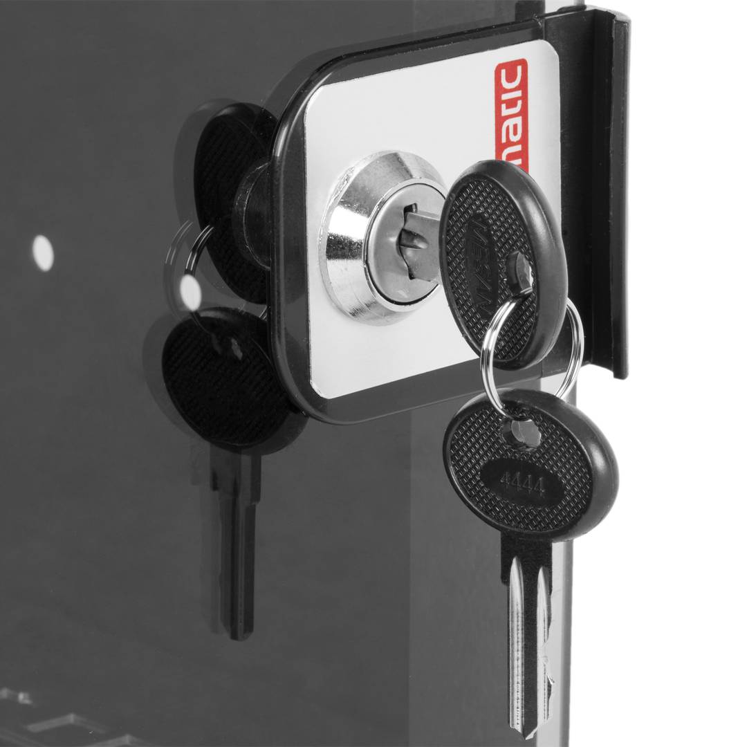 Wandschrank 19
