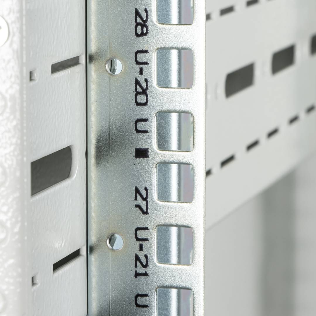 Armari rack 19'' de peu 42U 600x600x1980mm MobiRack de RackMatic Blanc i porta de vidre temperat