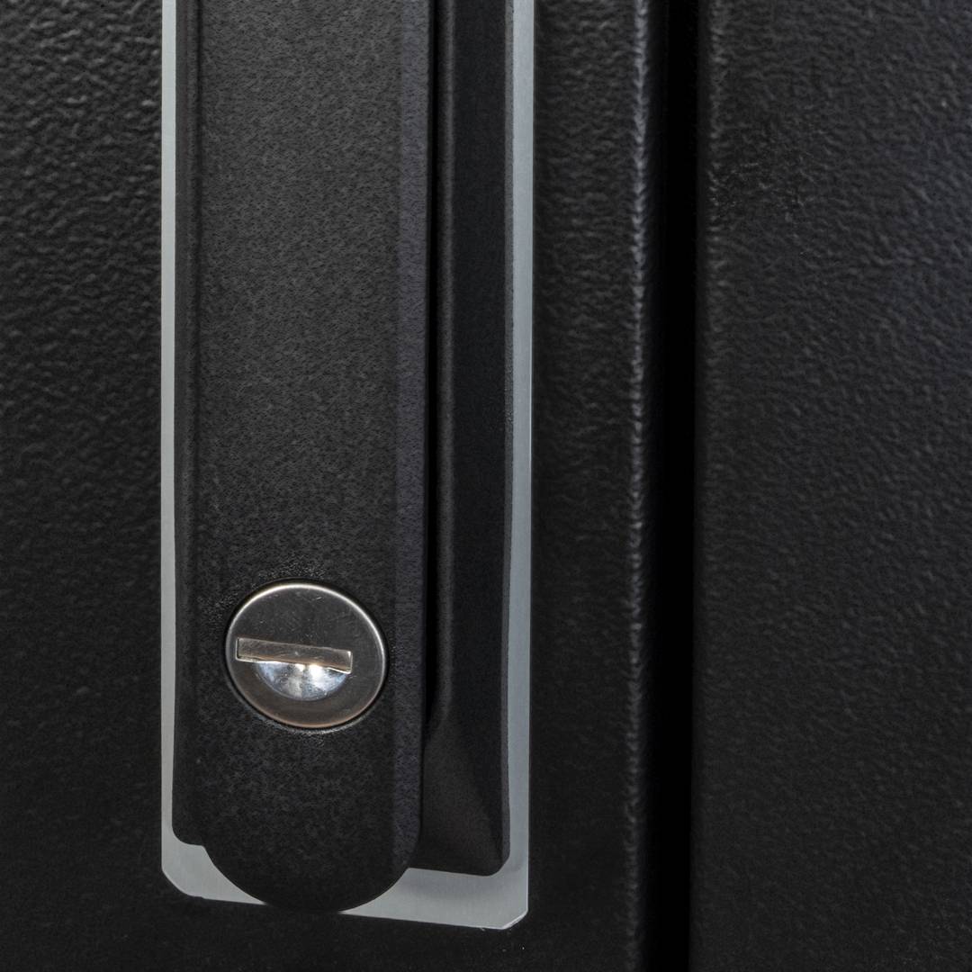 Armadio rack 19'' in piedi 32U 600x800x1536mm MobiRack di RackMatic Porta nera e vetro temperato