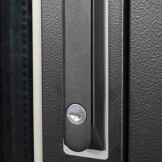 Armoire rack 19'' 47U 600x800x2202mm MobiRack par RackMatic Porte noire et verre trempé