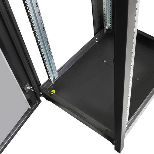 Armoire rack 19'' 47U 600x800x2202mm MobiRack par RackMatic Porte noire et verre trempé