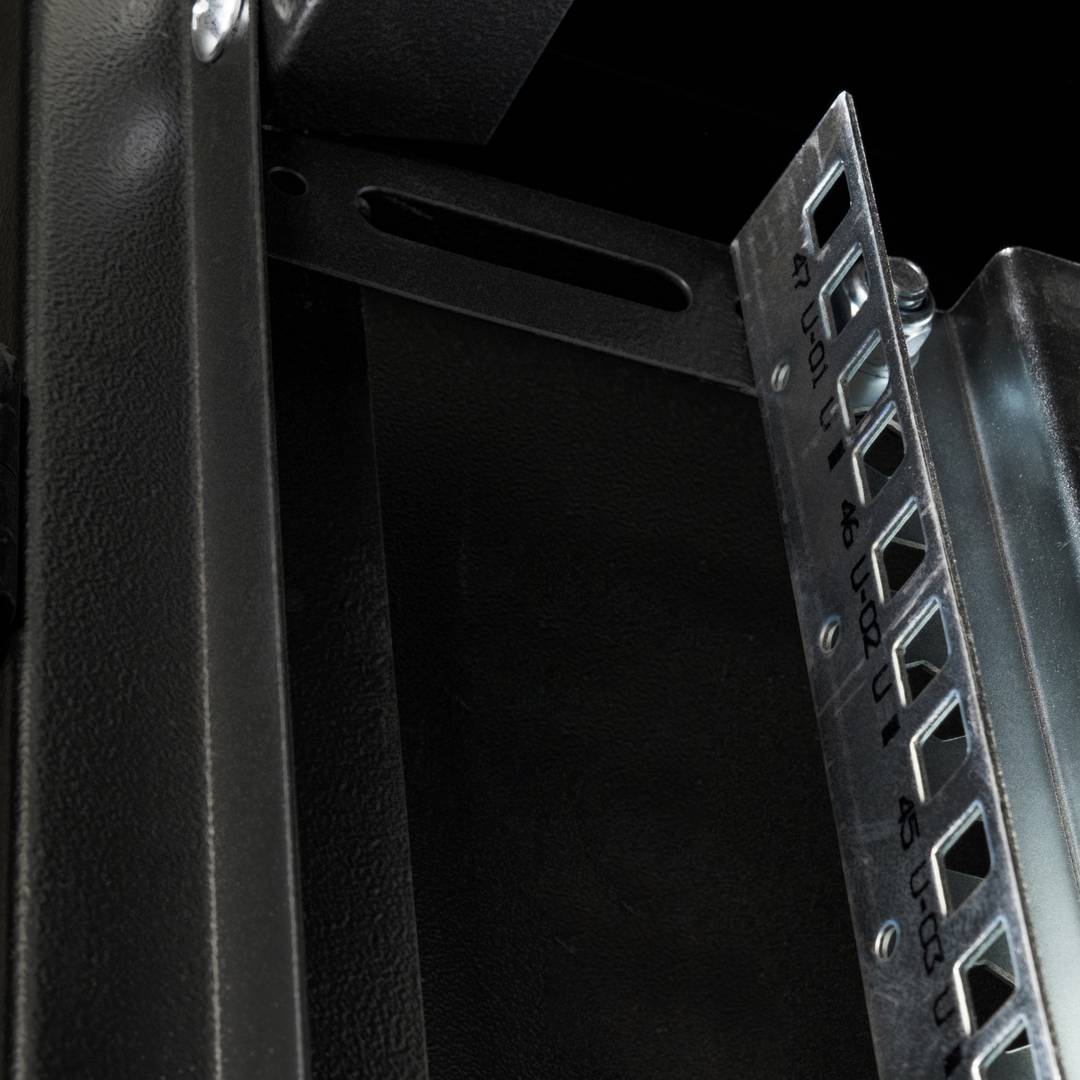 Szafa rack 19'' stojąca 47U 600x1200x2202mm MobiRack by RackMatic Czarna i drzwiczki ze szkła hartowanego