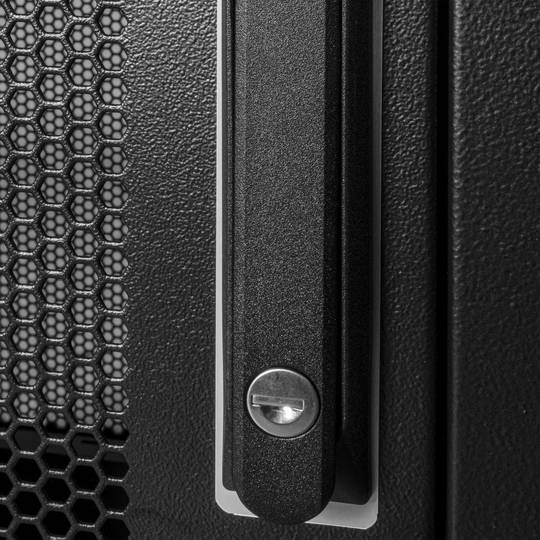 Armário rack 19'' pé 16U 600x600x825mm MobiRack by RackMatic Preto e porta metálica perfurada