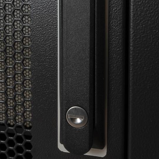 Armari rack 19'' de peu 22U 600x600x1081mm MobiRack de RackMatic Negre i porta de metall perforat