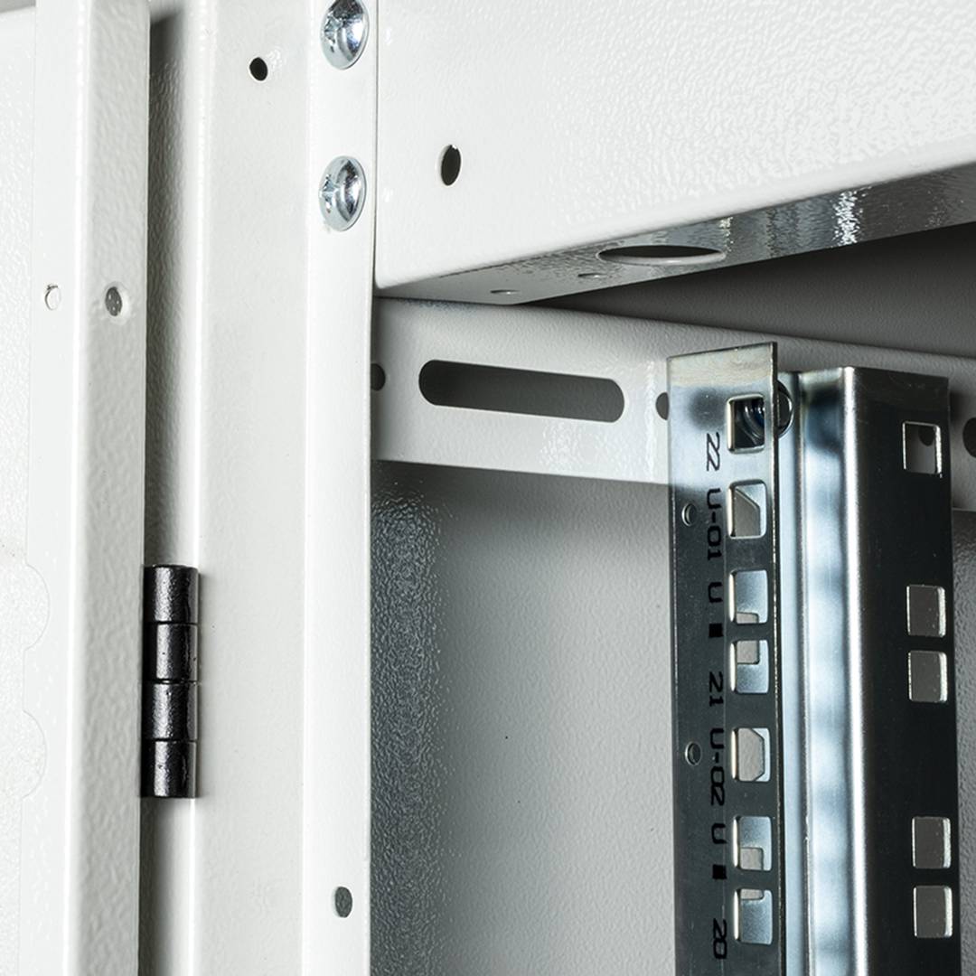 Szafa rack 19'' stojąca 22U 600x600x1081mm MobiRack by RackMatic Biała i drzwiczki metalowe perforowane