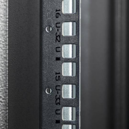 19'' Stand-Rack-Schrank 42U 600x800x1980mm MobiRack von RackMatic Schwarze und perforierte Metalltür