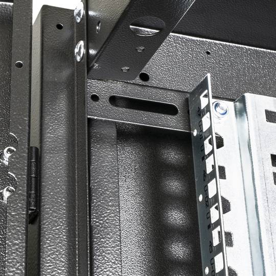 Armario rack 19'' de pie 47U 600x800x2202mm MobiRack de RackMatic Negro y puerta de metal perforado