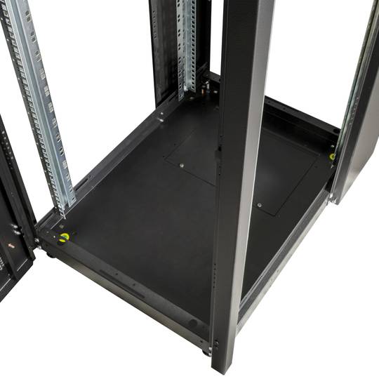 Armario rack 19'' de pie 47U 600x800x2202mm MobiRack de RackMatic Negro y puerta de metal perforado