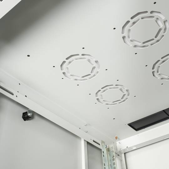 Szafa rack 19'' stojąca 47U 600x800x2202mm MobiRack by RackMatic Białe i perforowane drzwiczki metalowe