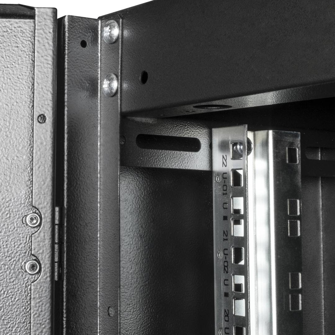Armário rack 19'' pé 22U 600x1000x1081mm MobiRack by RackMatic Preto e porta metálica perfurada