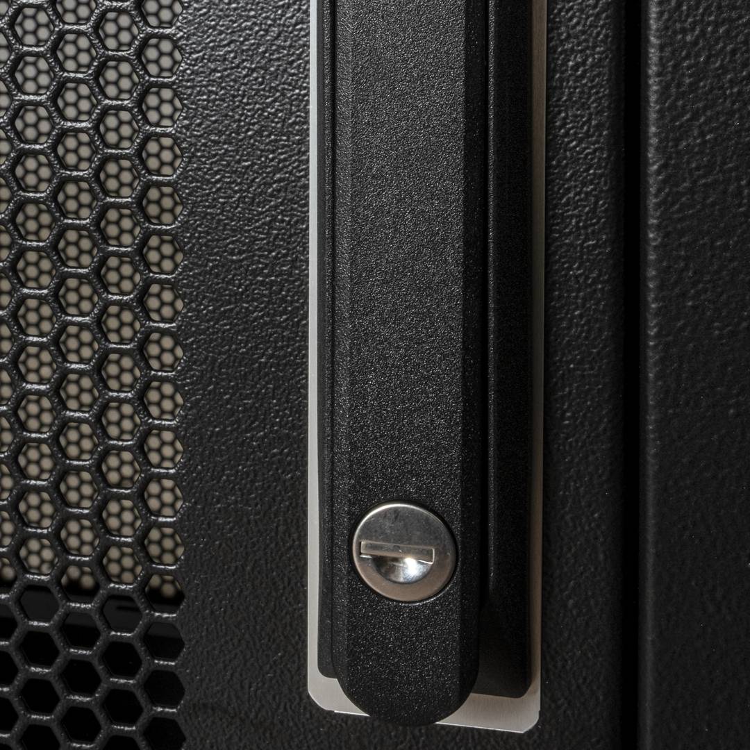 Armoire rack 19'' debout 32U 600x1000x1536mm MobiRack par RackMatic Porte métal noire et perforée