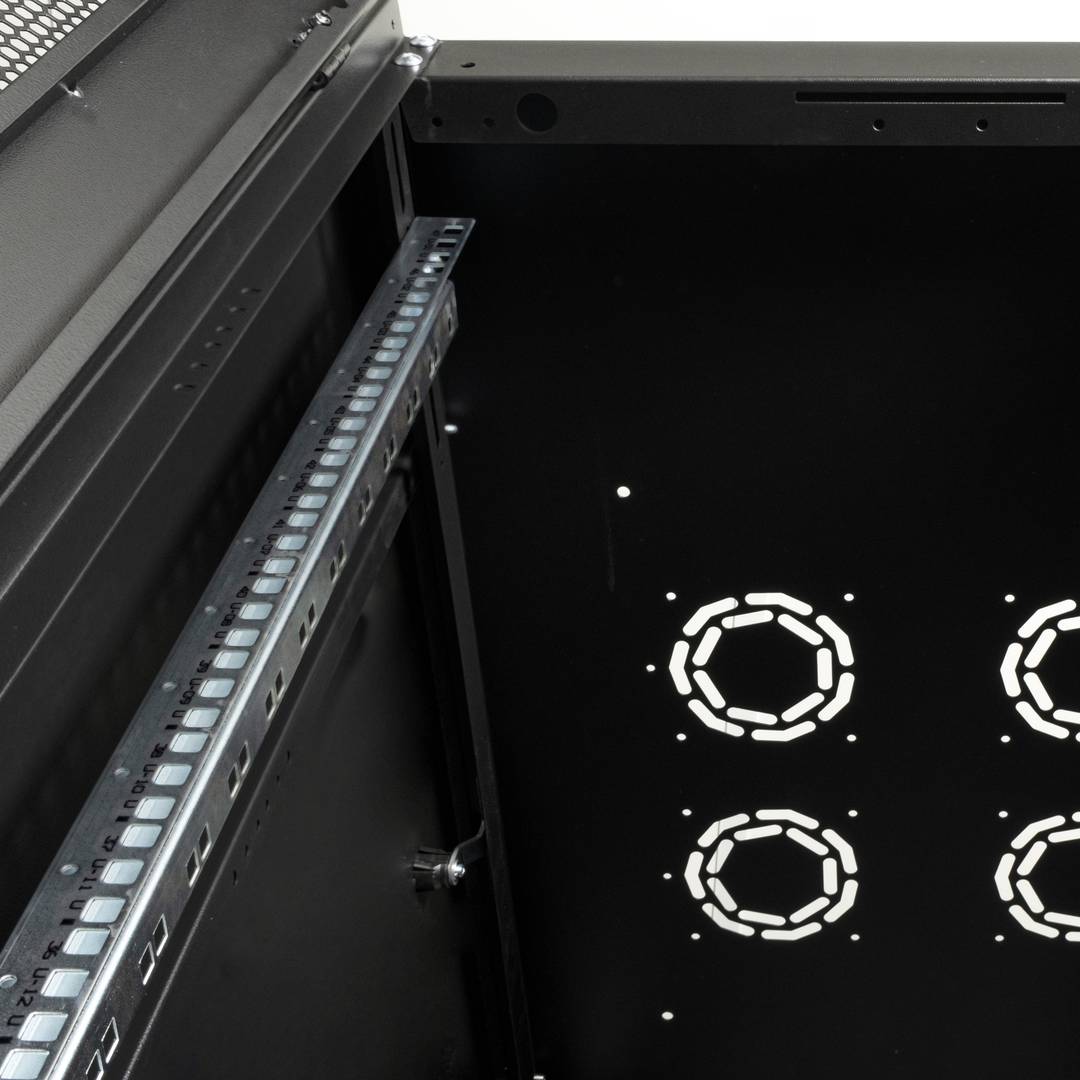 Armario rack 19'' de pie 47U 600x1000x2202mm MobiRack de RackMatic Negro y puerta de metal perforado