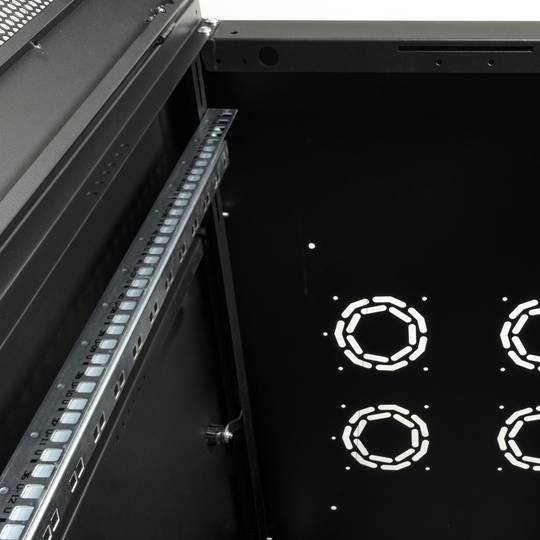 Armario rack 19'' de pie 47U 600x1000x2202mm MobiRack de RackMatic Negro y puerta de metal perforado