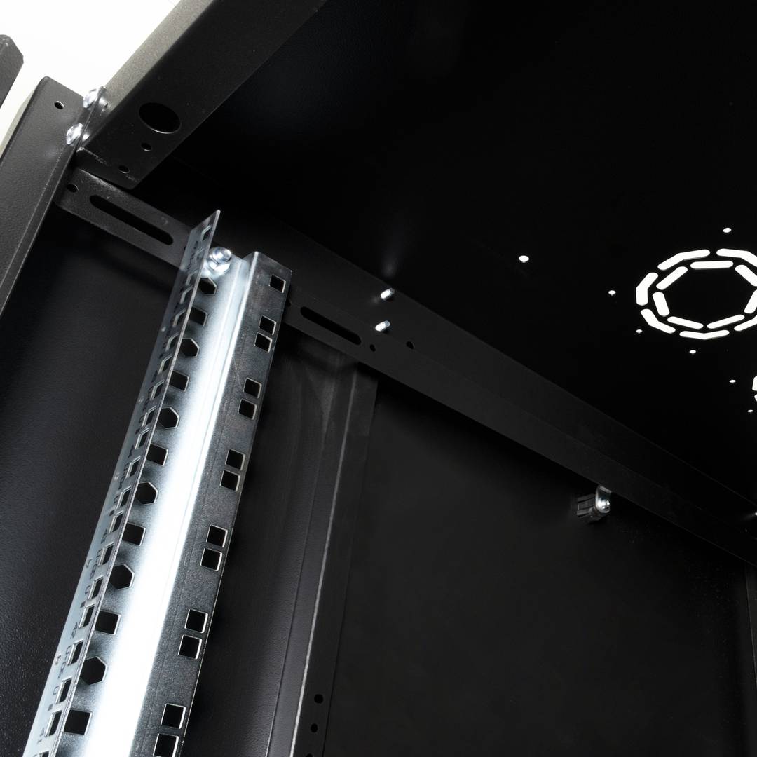 Armario rack 19'' de pie 47U 600x1000x2202mm MobiRack de RackMatic Negro y puerta de metal perforado