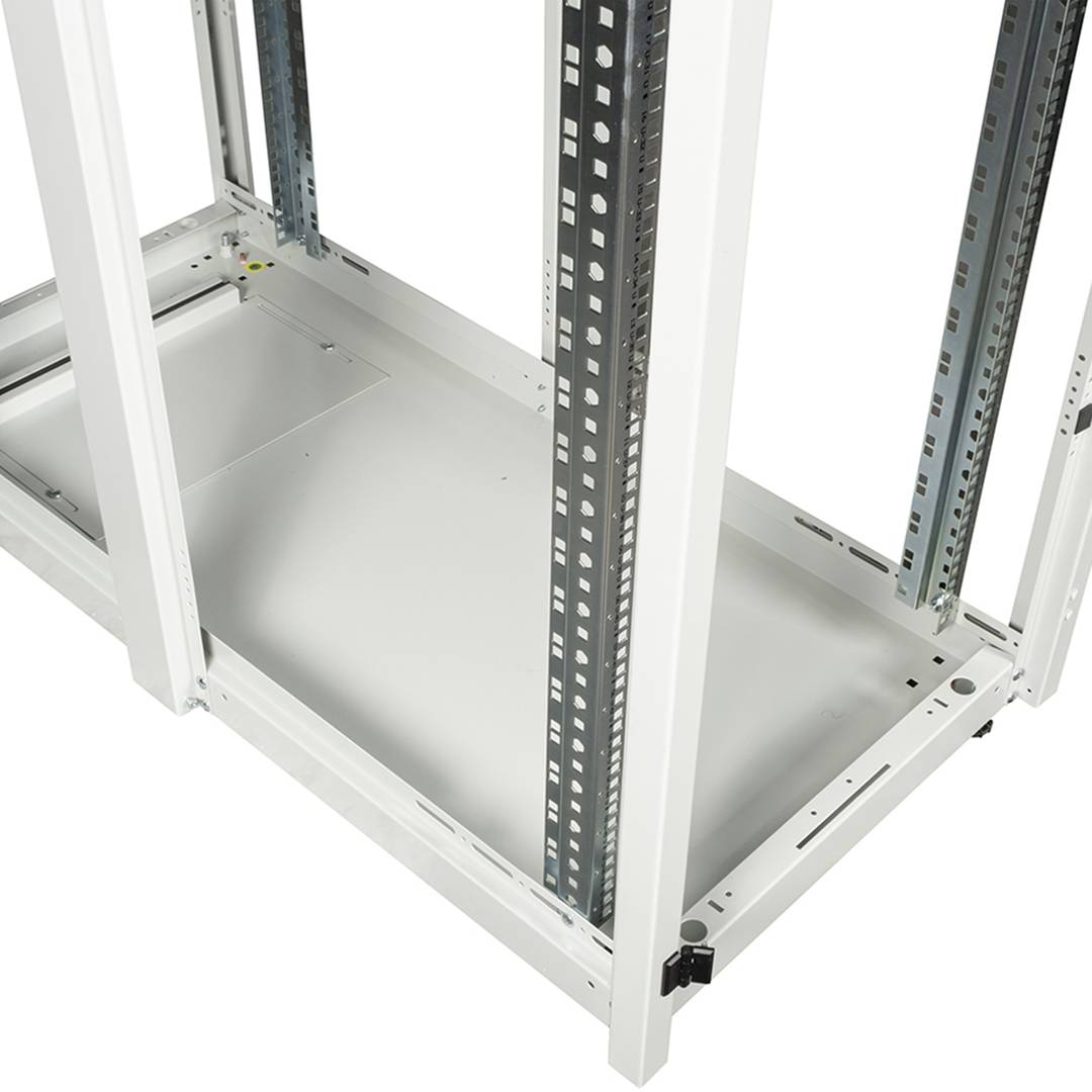 Armário rack 19'' pé 47U 600x1200x2202mm MobiRack by RackMatic Branco e porta metálica perfurada