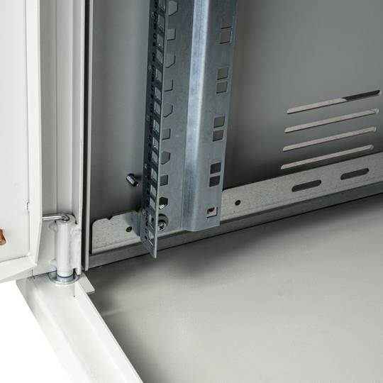 7U vandaalbestendige beveiligingskast voor wandmontage IP20 600 x 600 x 428