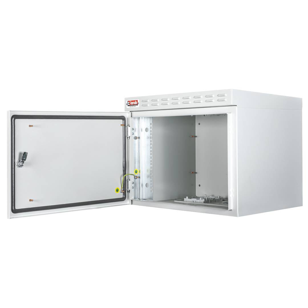 Outdoor security wall cabinet with 1 lock 7U IP55 600 x 450 x 490