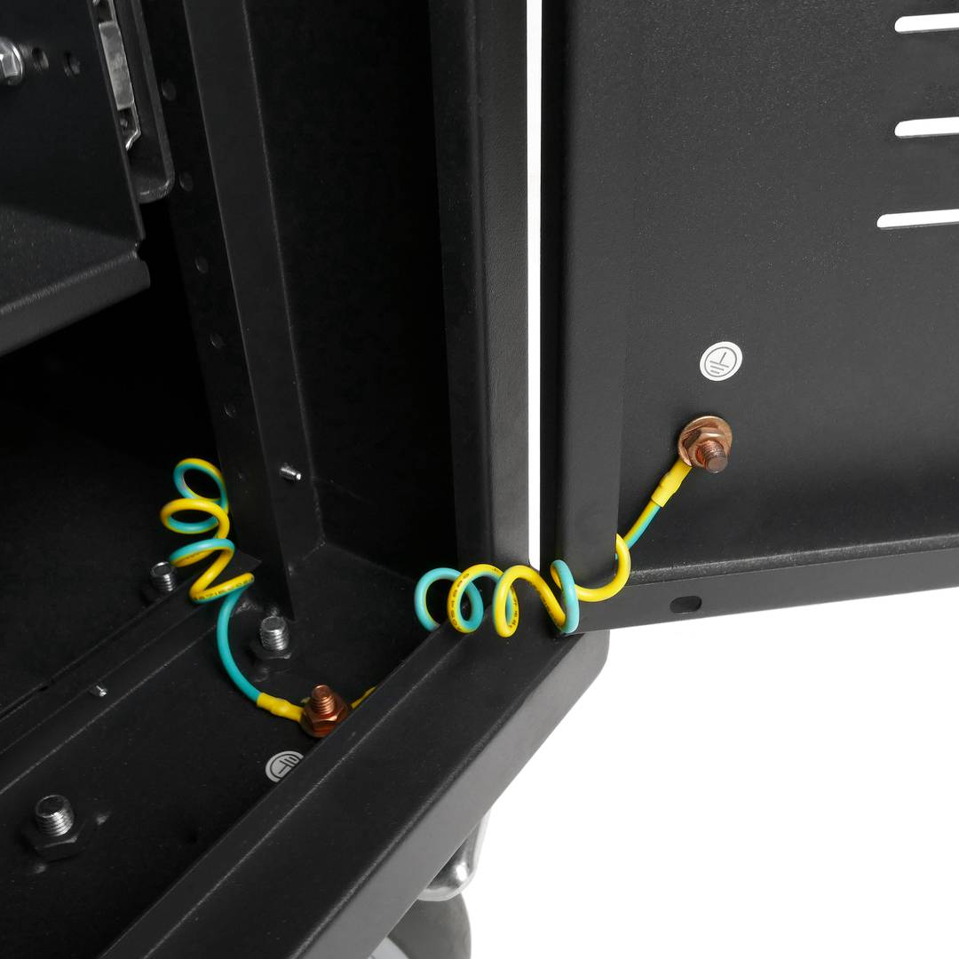 Charging and transport cabinet for 10 tablets and laptops black with 16 schuko on 2 strips