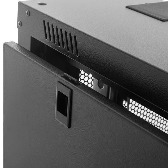 Armari rack 19'' de peu 26U 600x1000x1269mm MobiRack de RackMatic Negre i porta de metall perforat