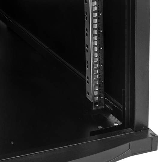 Armari rack 19'' de peu 26U 600x1000x1269mm MobiRack de RackMatic Negre i porta de metall perforat