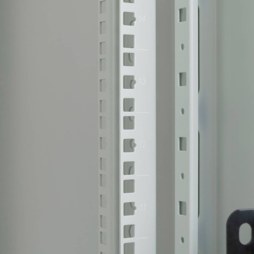 Armário rack de pavimento 19'' 20U 600x800x1000mm branco MobiRack de Rackmatic