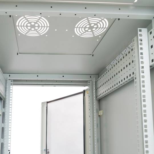 Armadio rack da pavimento 19