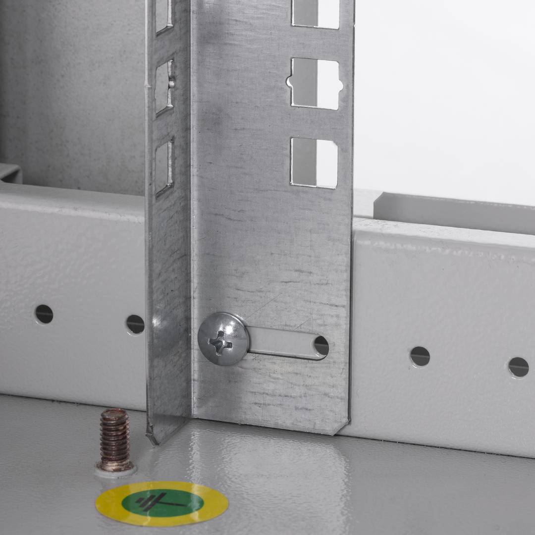 19'' 12U 600x450x639 mm wandmontierter Rackschrank SOHORack von RackMatic in Weiß RAL 9035