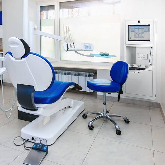 Estación de trabajo con protección IP20 570x220x1440mm