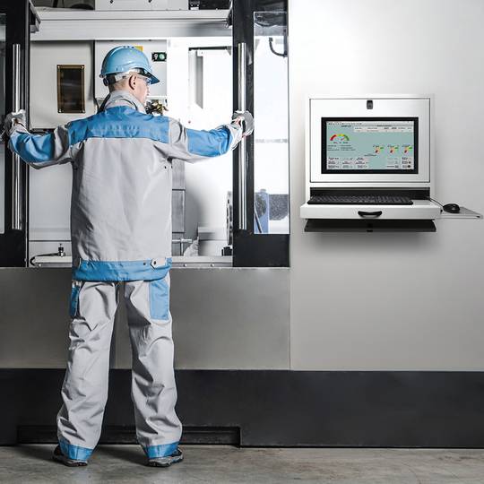Estação de trabalho de parede com proteção IP20 670x350x651mm