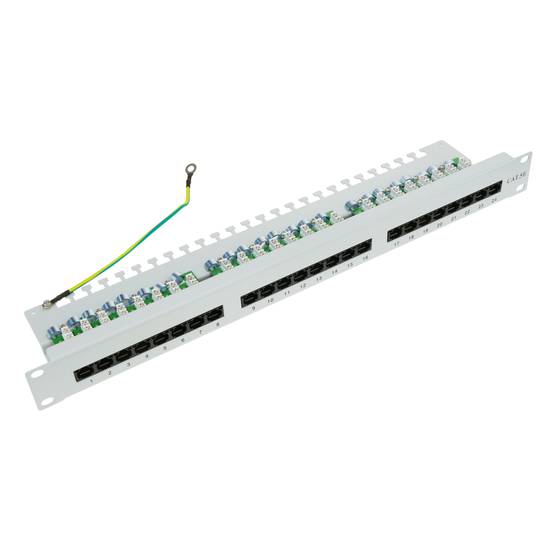 Patchpaneel 24 RJ45 Cat.5e UTP 1U wit met kam