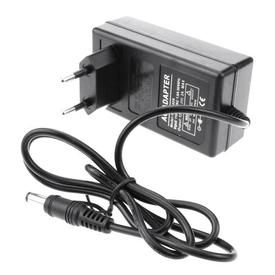 Kit de vídeo vigilància DVR amb 16 càmeres peanya compatible HDMI VGA CVBS IP