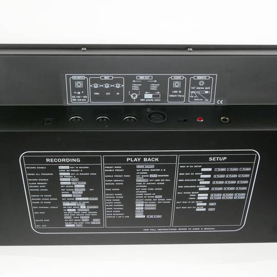 Controlador DMX 512 de 24 deslizadores 6U