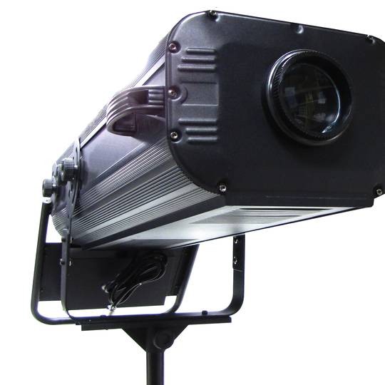 Focus Tracking 1200W DMX512