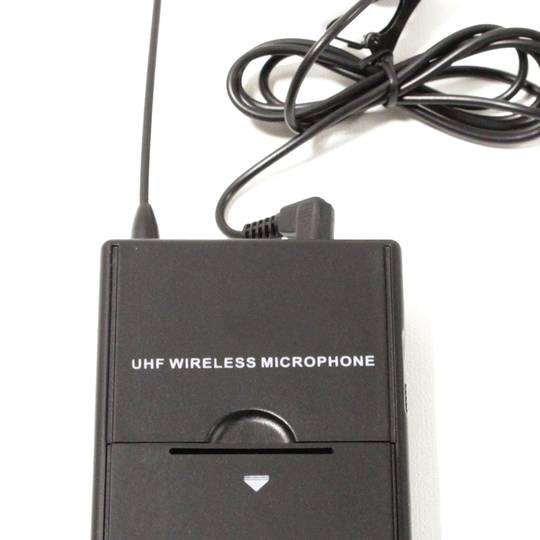 Wireless beltpack microphone UHF 600-920 MHz group G3