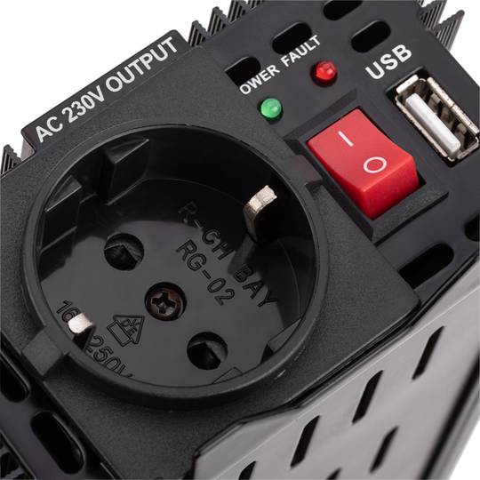 Inversor eléctrico onda modificada 12 VDC a 220 VAC de 300W y USB