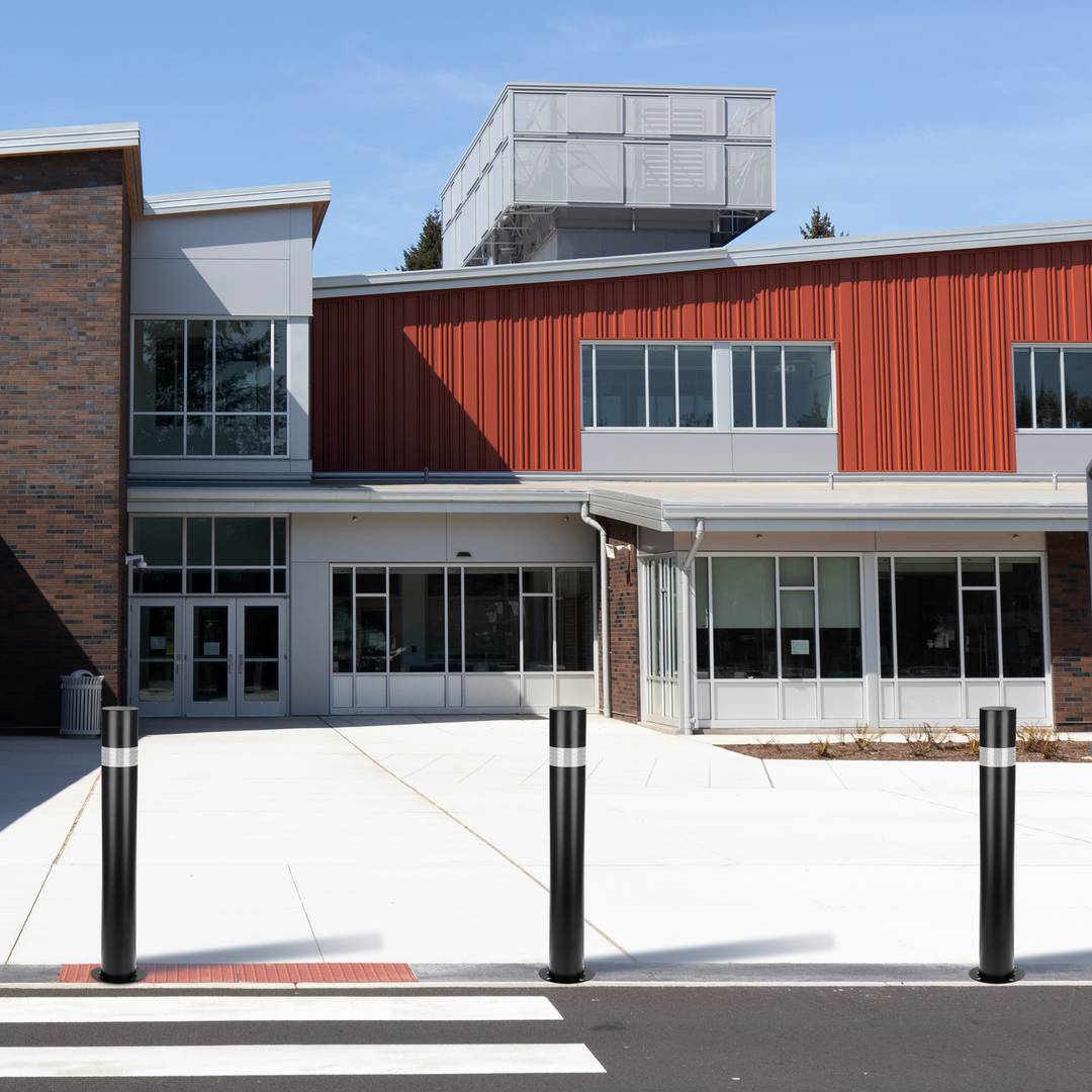 Pack de 2 uts de pilones bol·lards d'acer amb base clavada 90x750mm de color negre