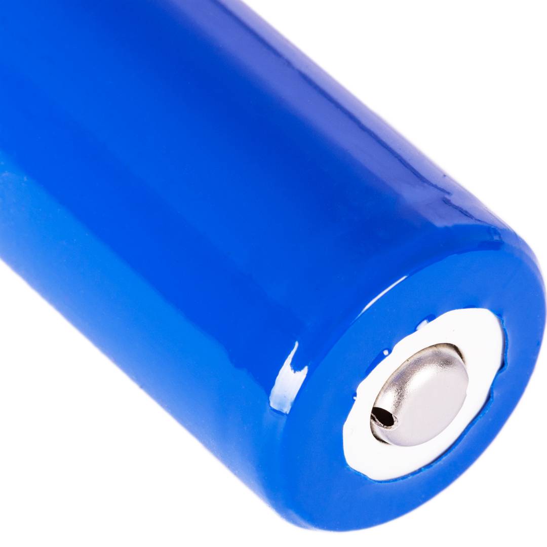 2 oplaadbare batterijen 18650 3,7V 2200mAh